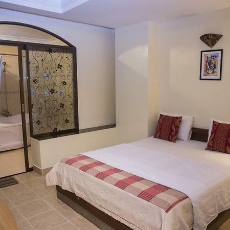 مدينة هوشي منه Caroline Hotel المظهر الخارجي الصورة