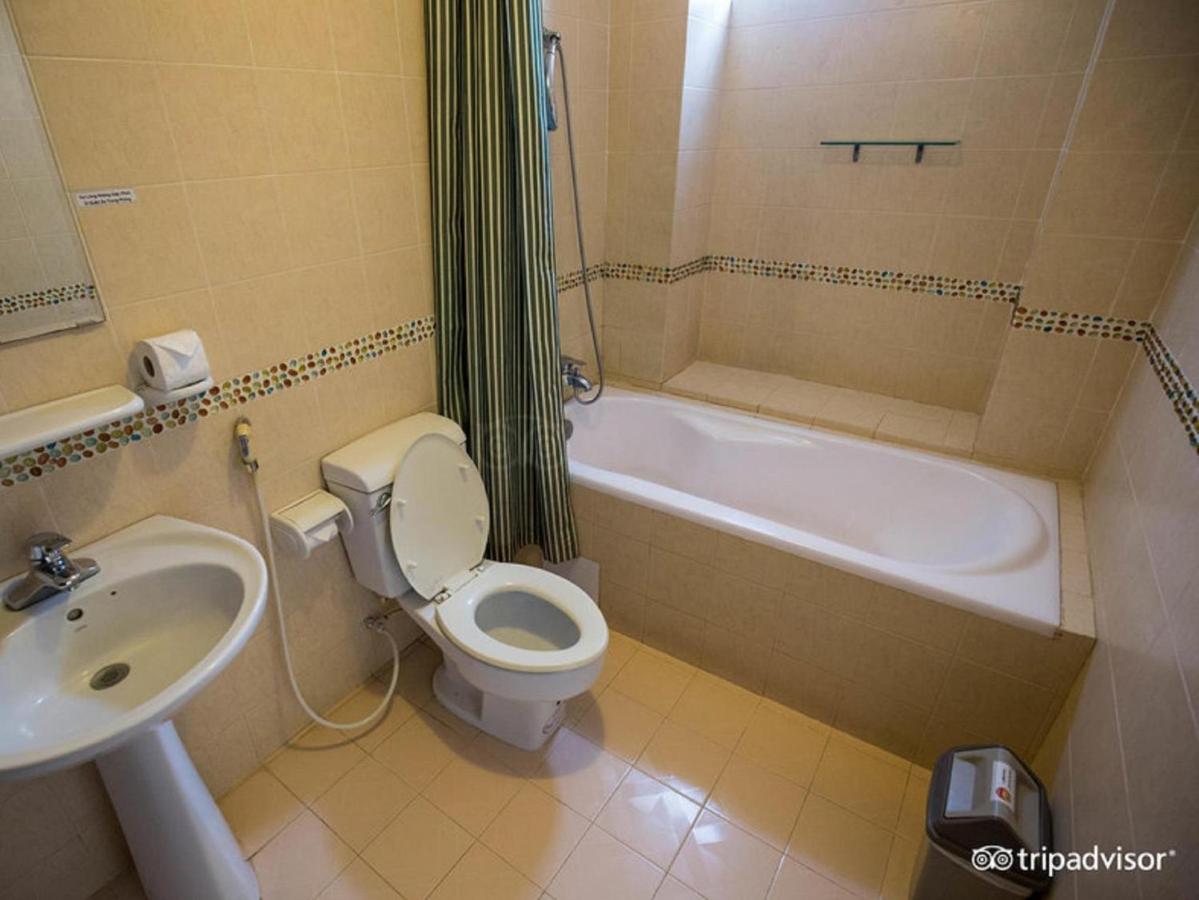 مدينة هوشي منه Caroline Hotel المظهر الخارجي الصورة