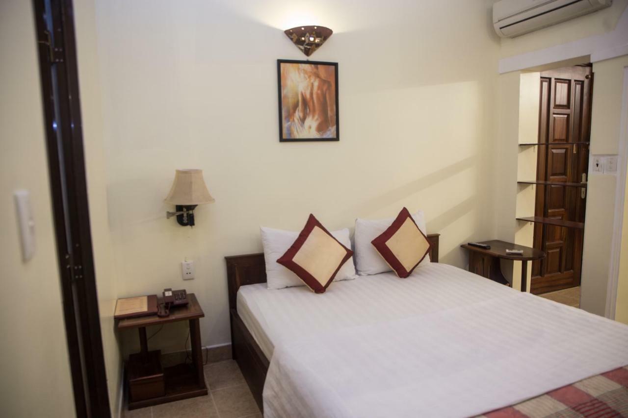 مدينة هوشي منه Caroline Hotel المظهر الخارجي الصورة