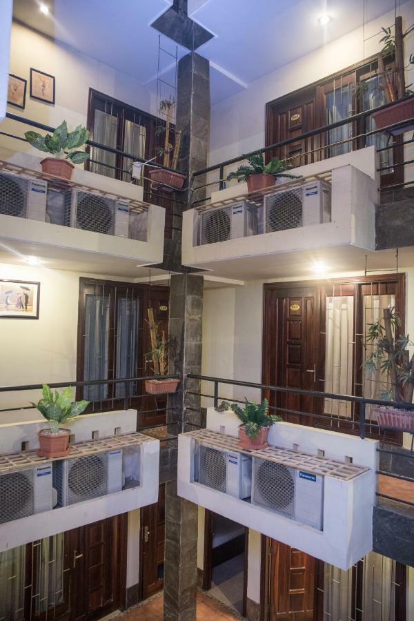 مدينة هوشي منه Caroline Hotel المظهر الخارجي الصورة